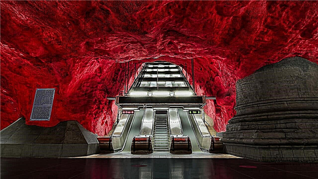 10 tàu điện ngầm đẹp nhất thế giới