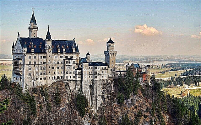 הטירות היפות ביותר בעולם (צילום + וידאו)
