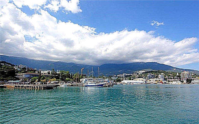 Les plus belles plages de Yalta en 2015 à Massandra